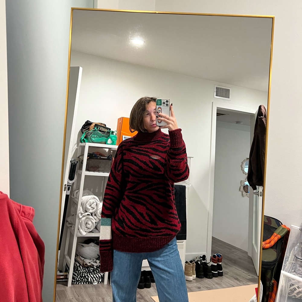 Brognano Turtleneck Sweater w Striped Sleeve